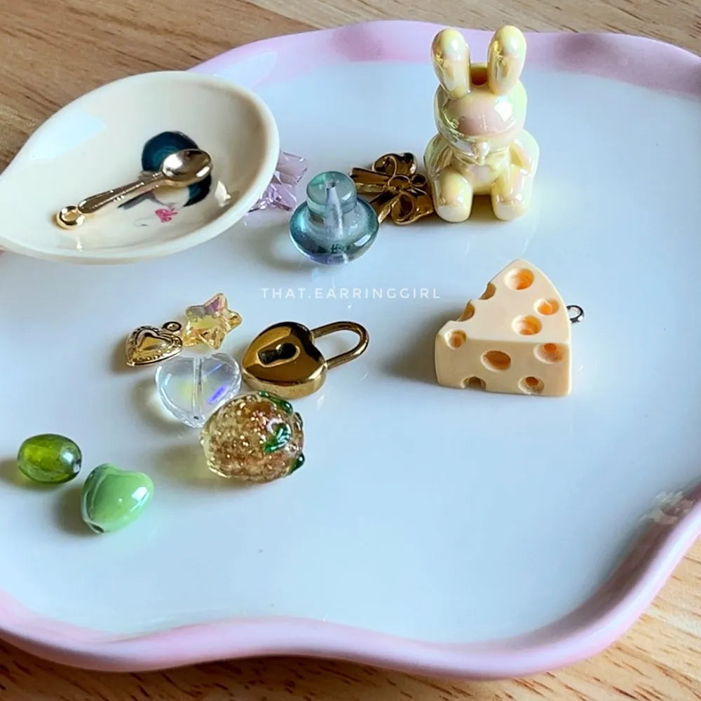 Honeybun Dreams - Handmade Necklace